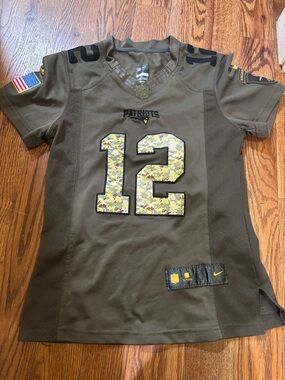 NFL adult small salute to service patriots Brady Jersey